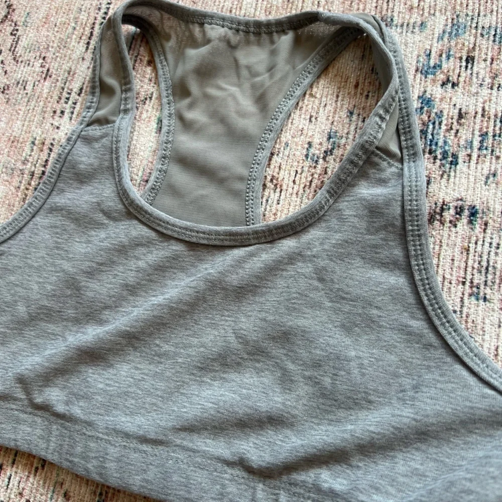 Old Navy Kids Heather Gray sports bra size large